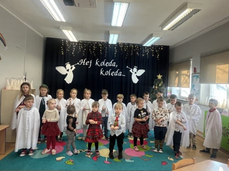 Wigilijne spotkanie z księdzem Piotrem w naszym przedszkolu